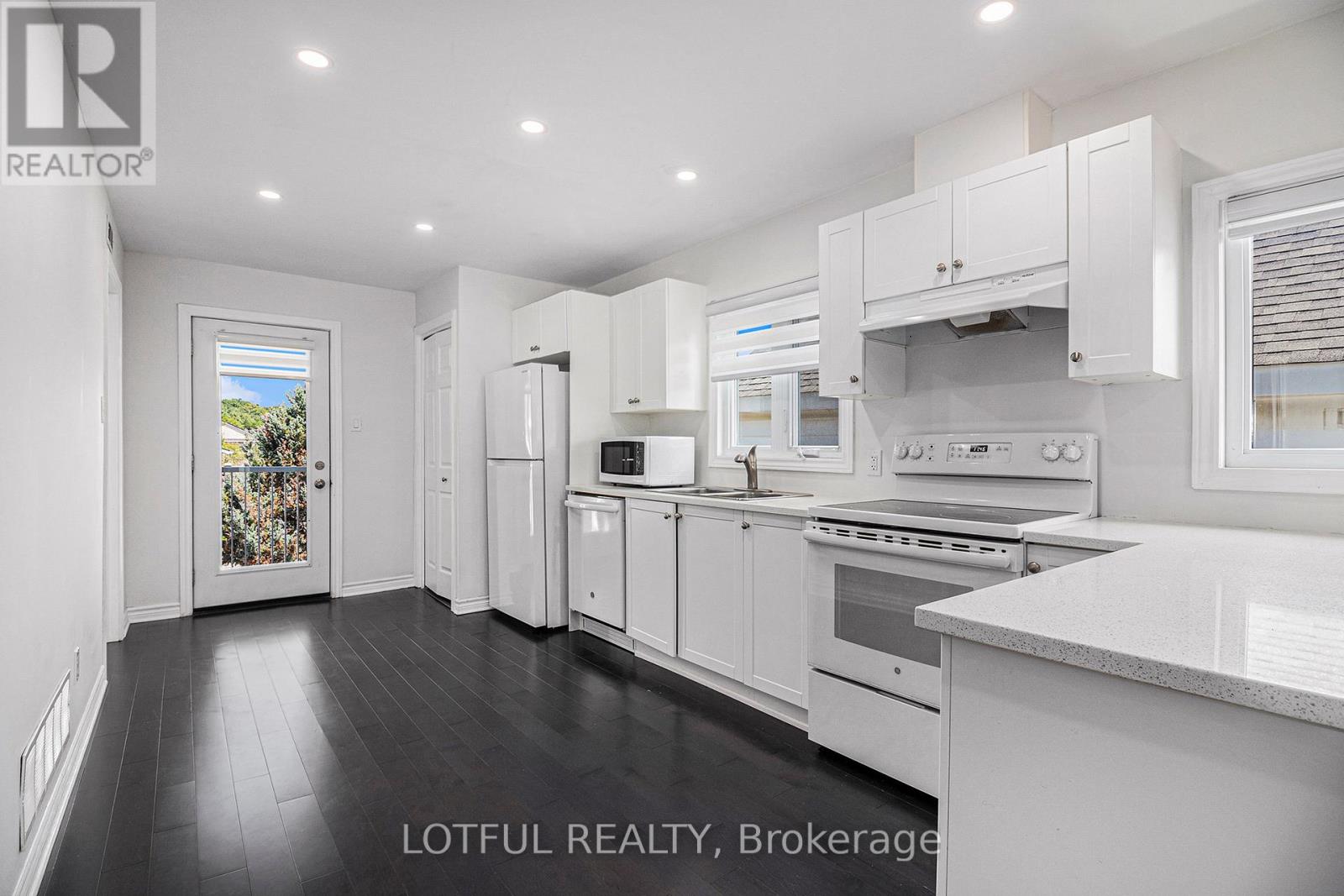 3 Bed, 1 Bath Multi-Family for Rent in Ottawa – 2 – 278 SHAKESPEARE STREET, Ottawa – MLS# X13439758 - Image 11
