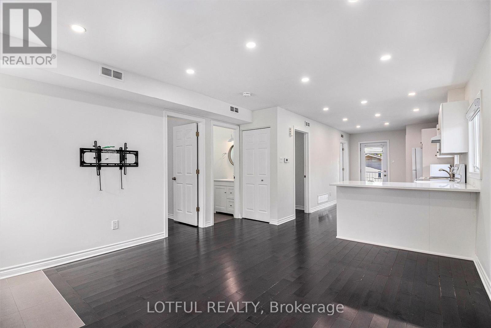 3 Bed, 1 Bath Multi-Family for Rent in Ottawa – 2 – 278 SHAKESPEARE STREET, Ottawa – MLS# X13439758 - Image 6