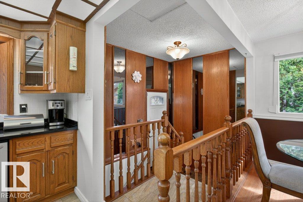 6616 95 AV NW — photo 21