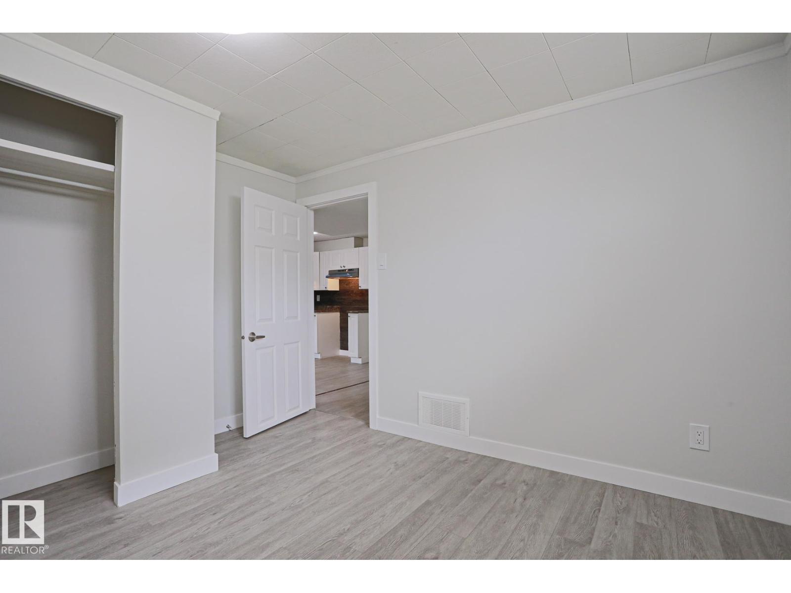 9909 157 ST NW — photo 25