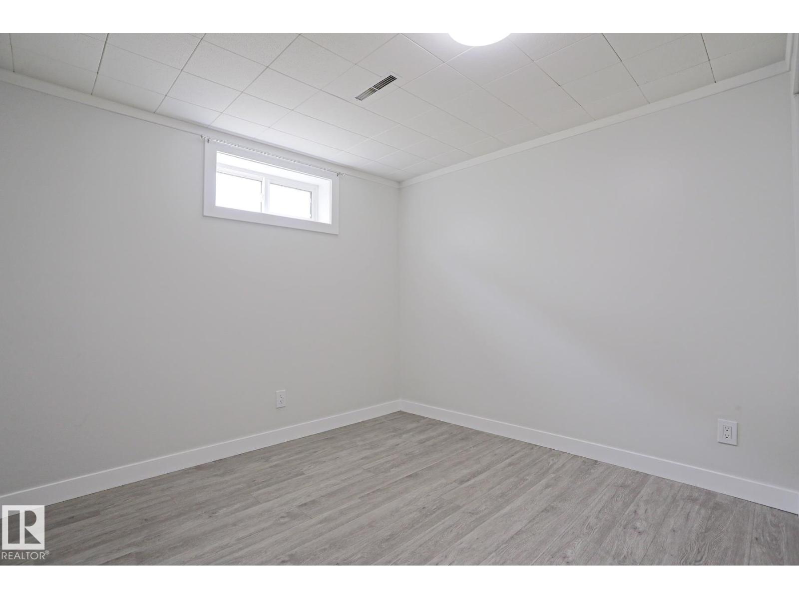 9909 157 ST NW — photo 26