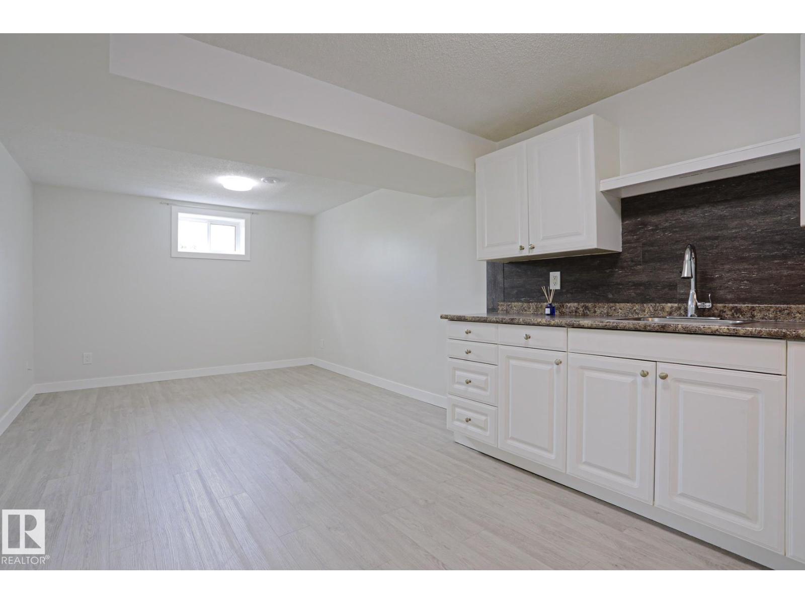 9909 157 ST NW — photo 20
