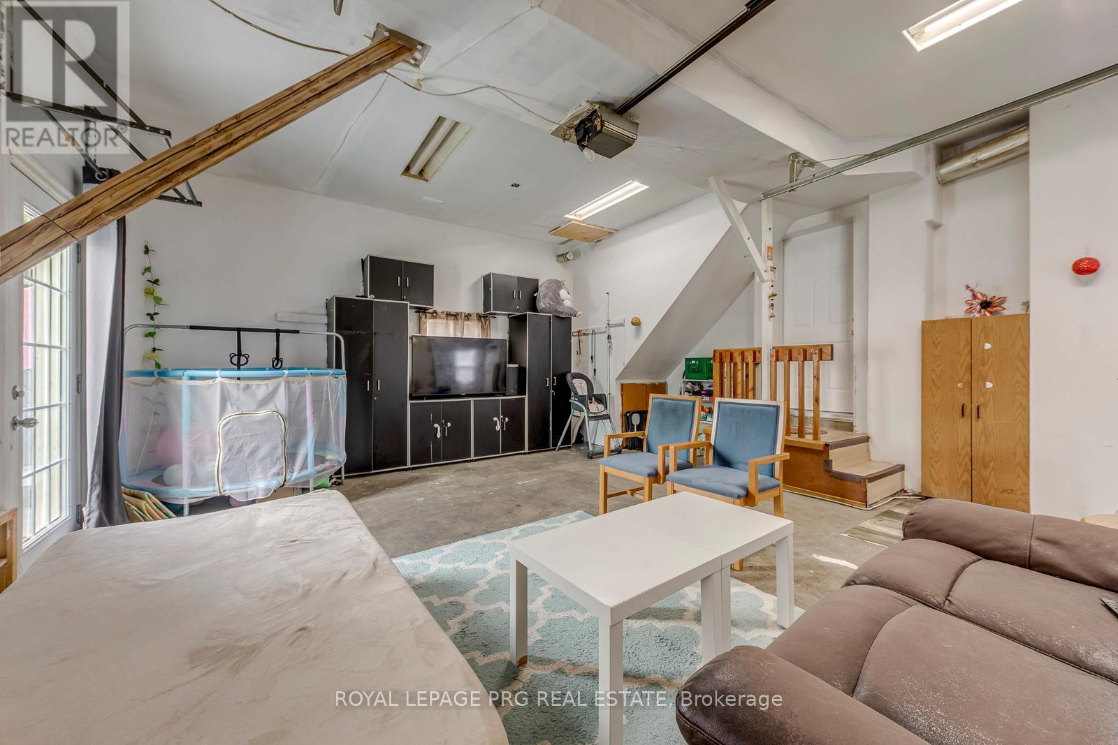 54 WALTER STREET - 38