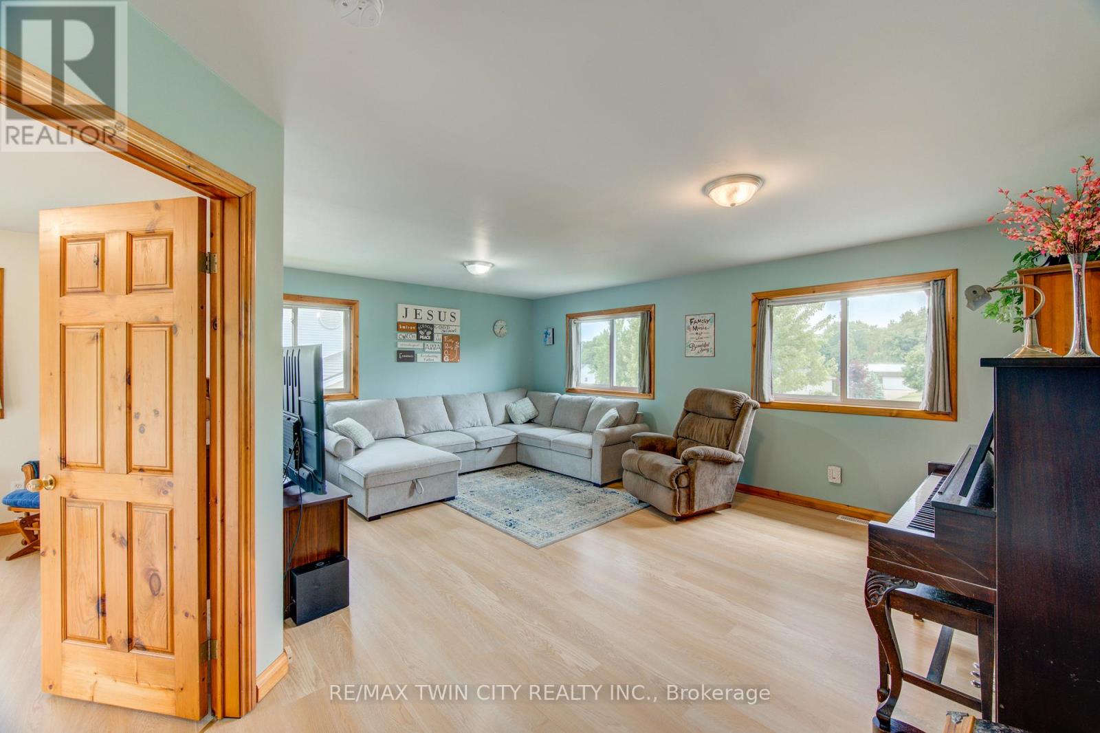2069 WENDELL COURT - 26