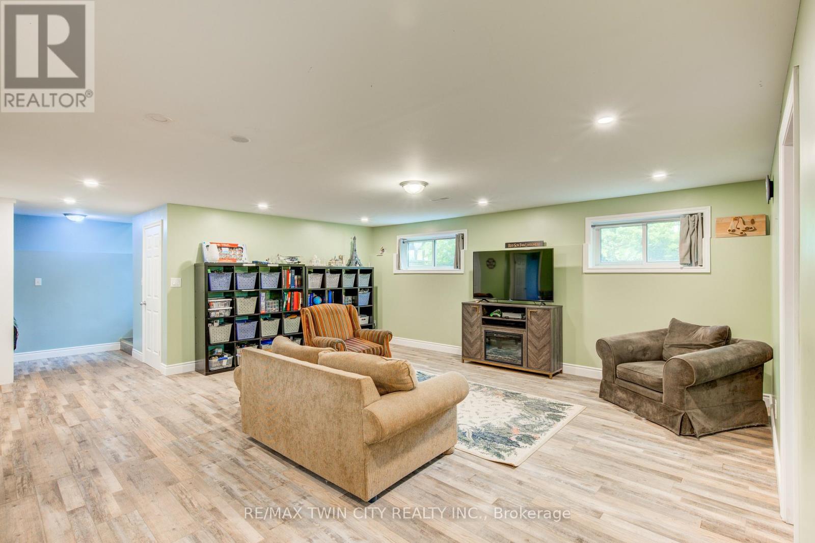 2069 WENDELL COURT - 35
