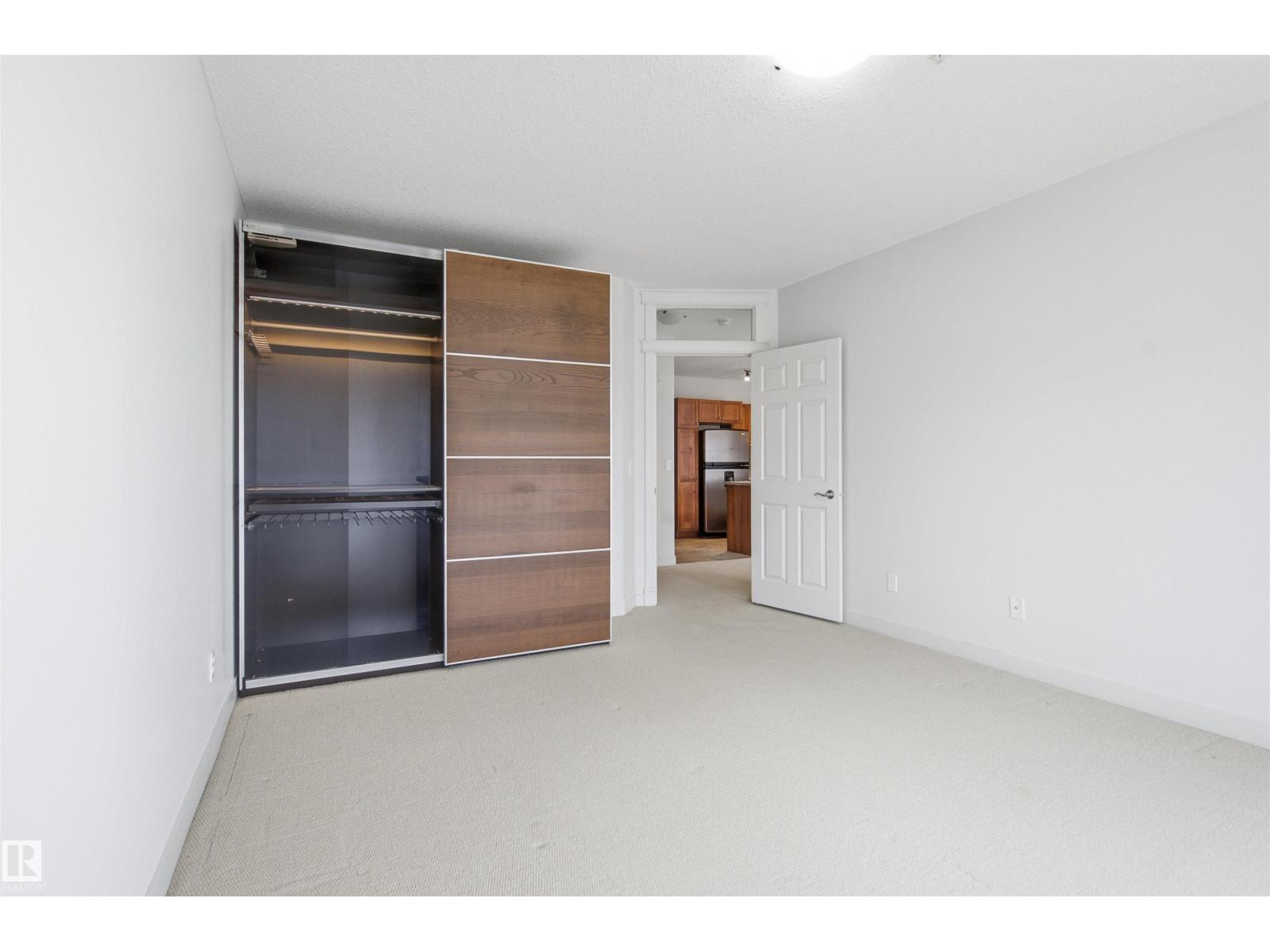 #407 802 12 ST - 11