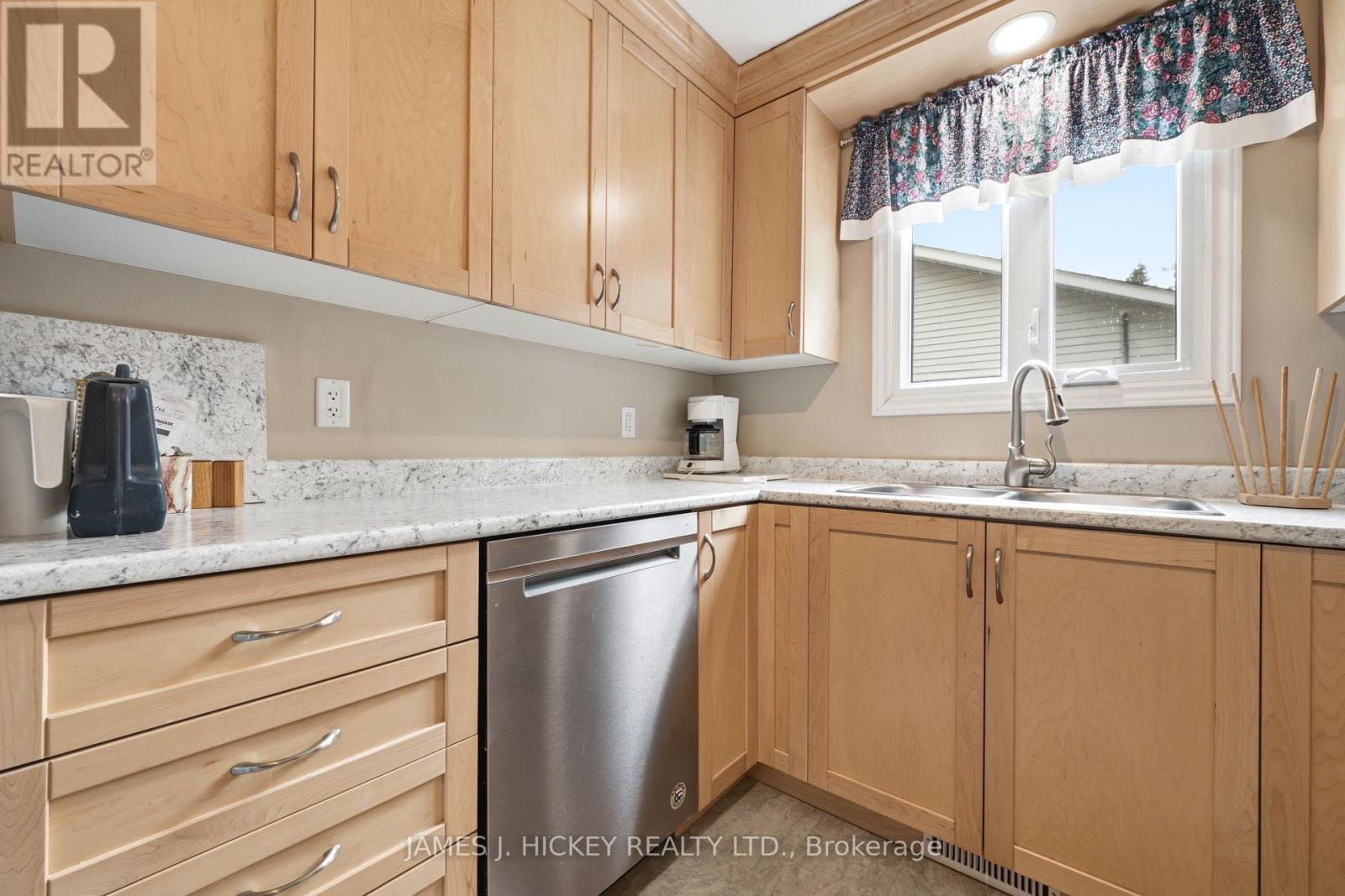 80 BEACH AVENUE - 14