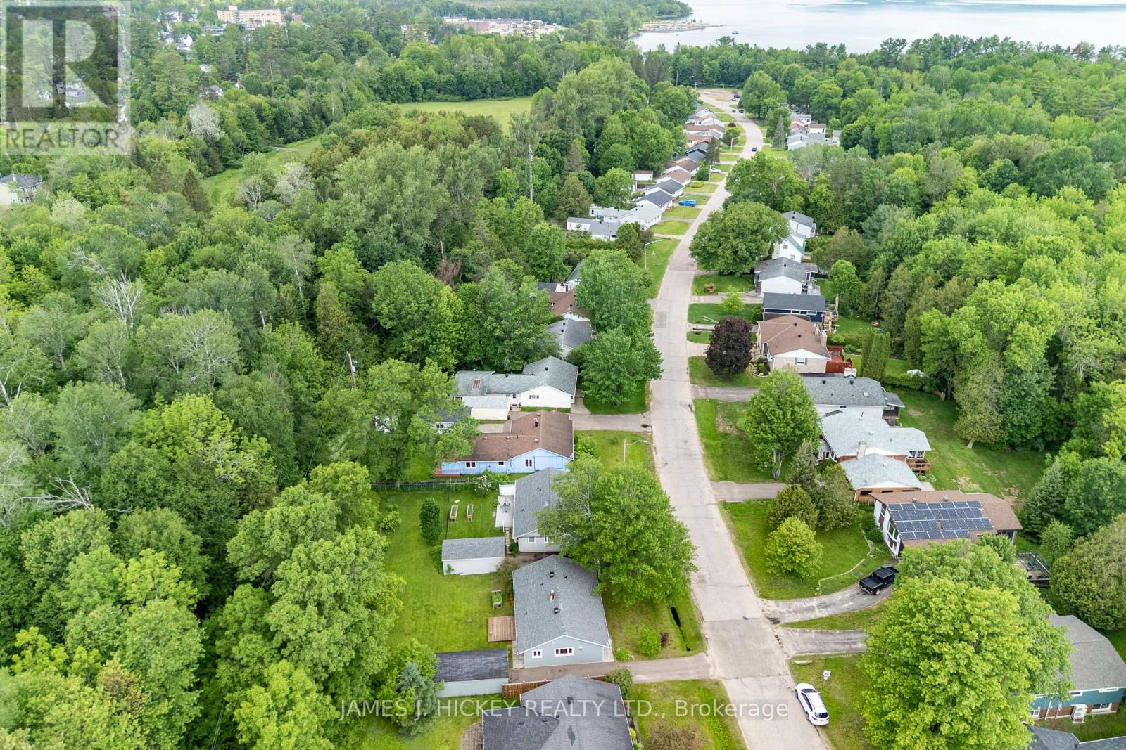 80 BEACH AVENUE - 38
