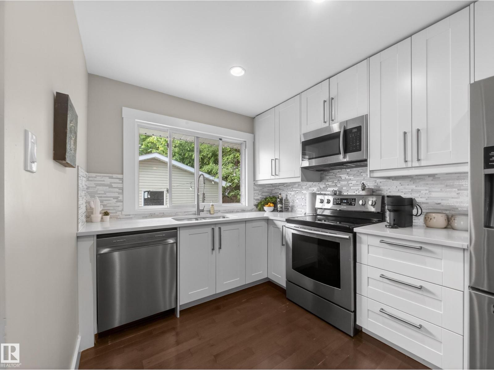 15803 83 AV NW — photo 15