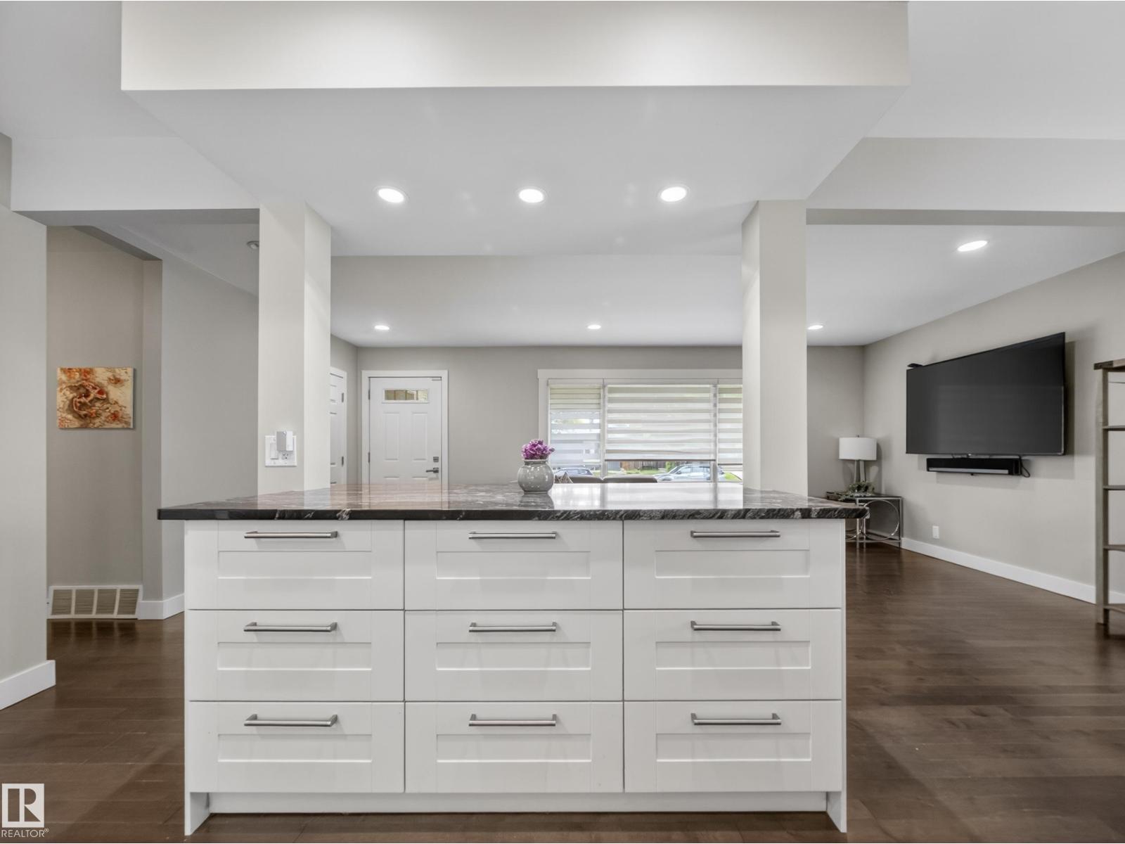 15803 83 AV NW — photo 21