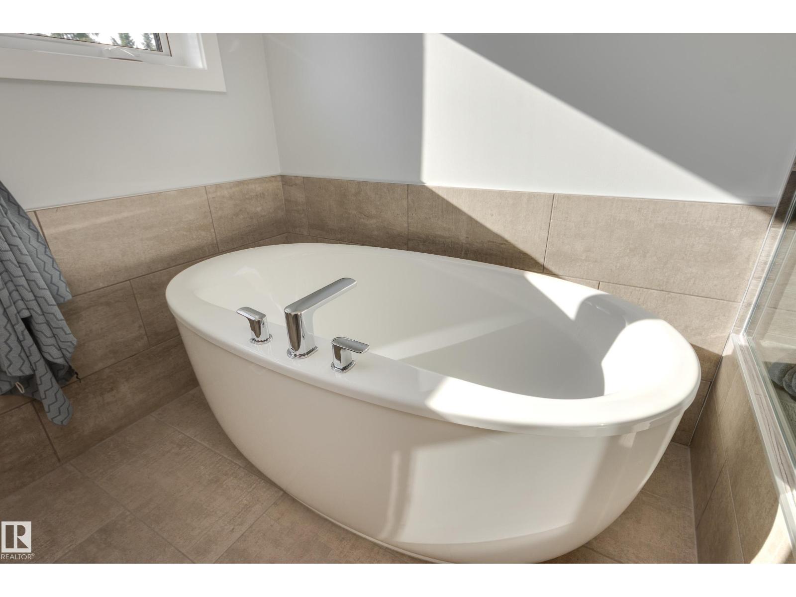 1314 CLEMENT CT NW — photo 32