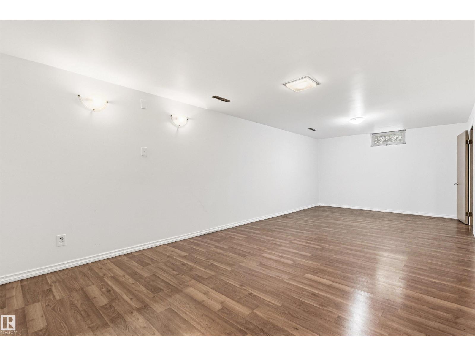 8719 164A ST NW — photo 33