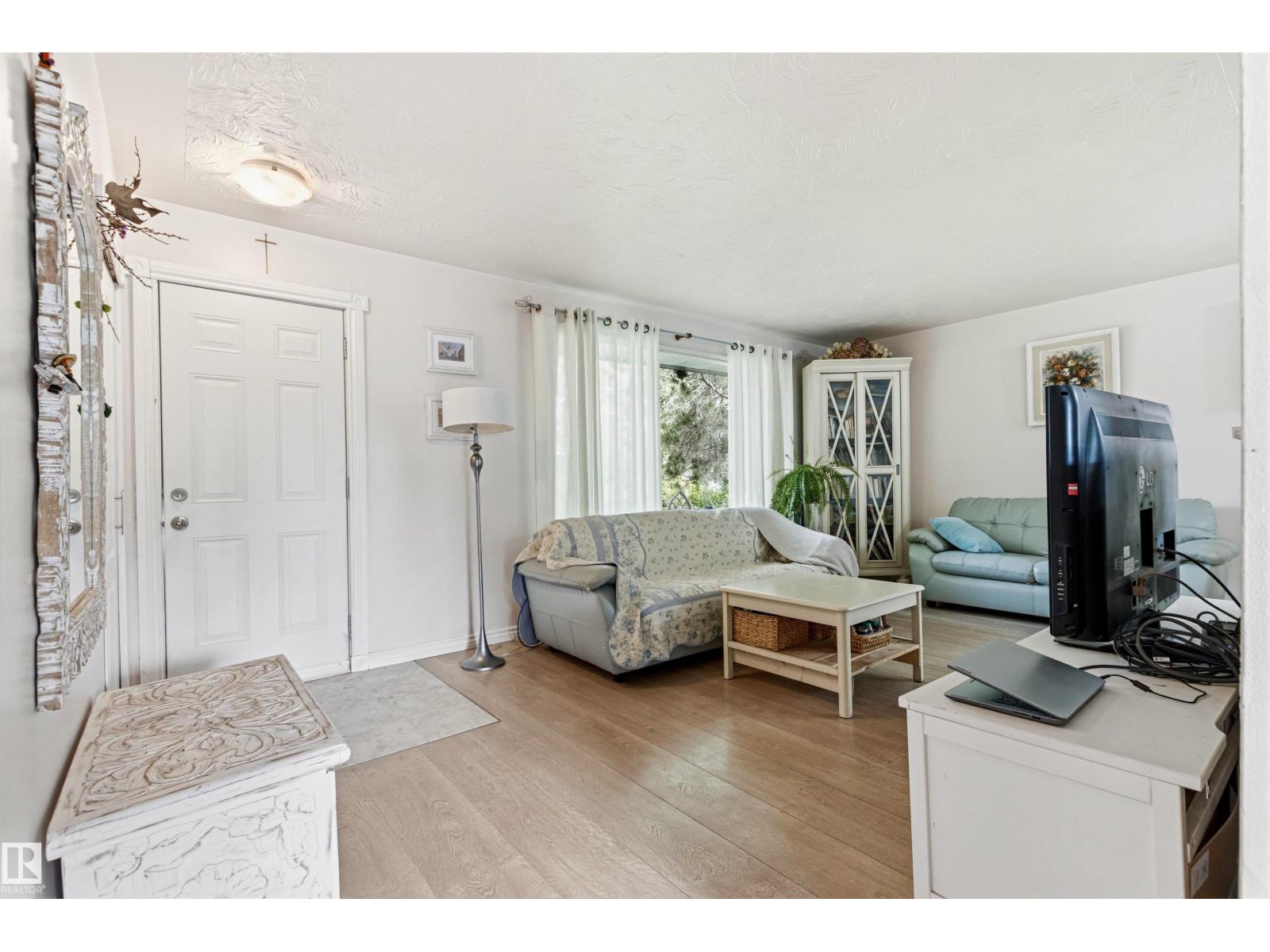 8719 164A ST NW — photo 10