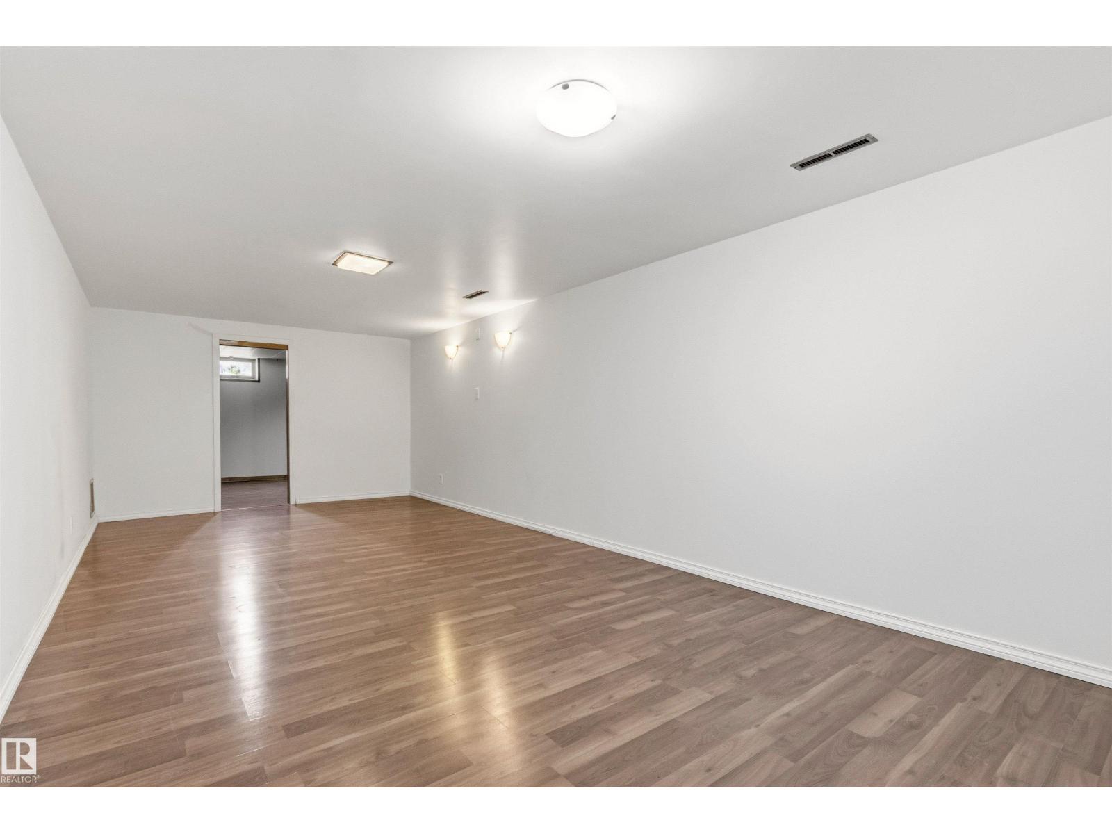 8719 164A ST NW — photo 35