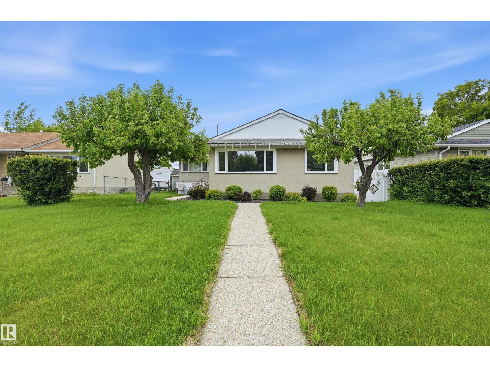 7719 71 AV NW — photo 38