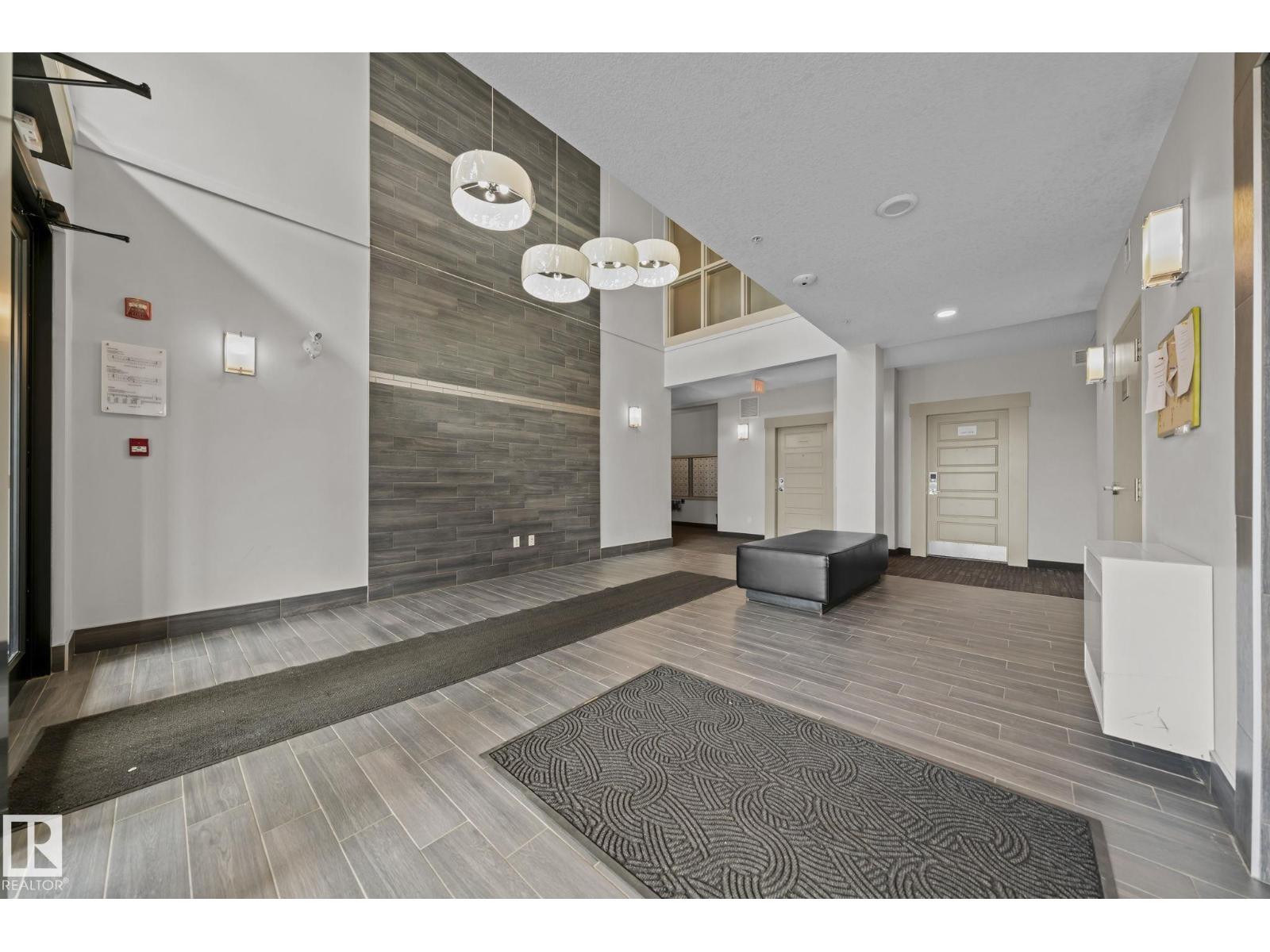 #207 320 Ambleside LI SW - 30
