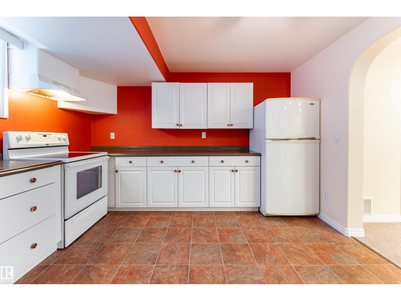 47 LAMPLIGHT DR — photo 23