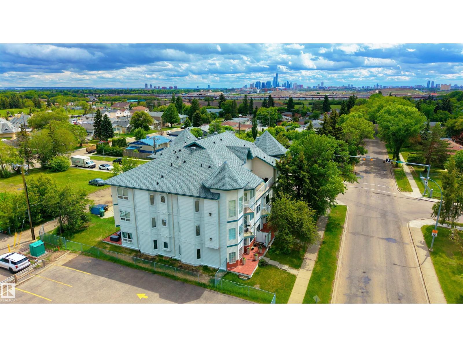 #104 11308 130 AV NW - 33