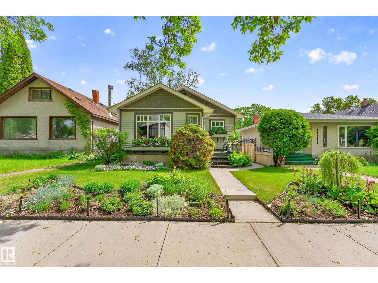 11313 67 ST NW - photo 4