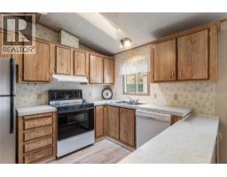 Kitchen - 2401 Ord Road Unit# 24, Kamloops, BC V2B7V8 Photo 8