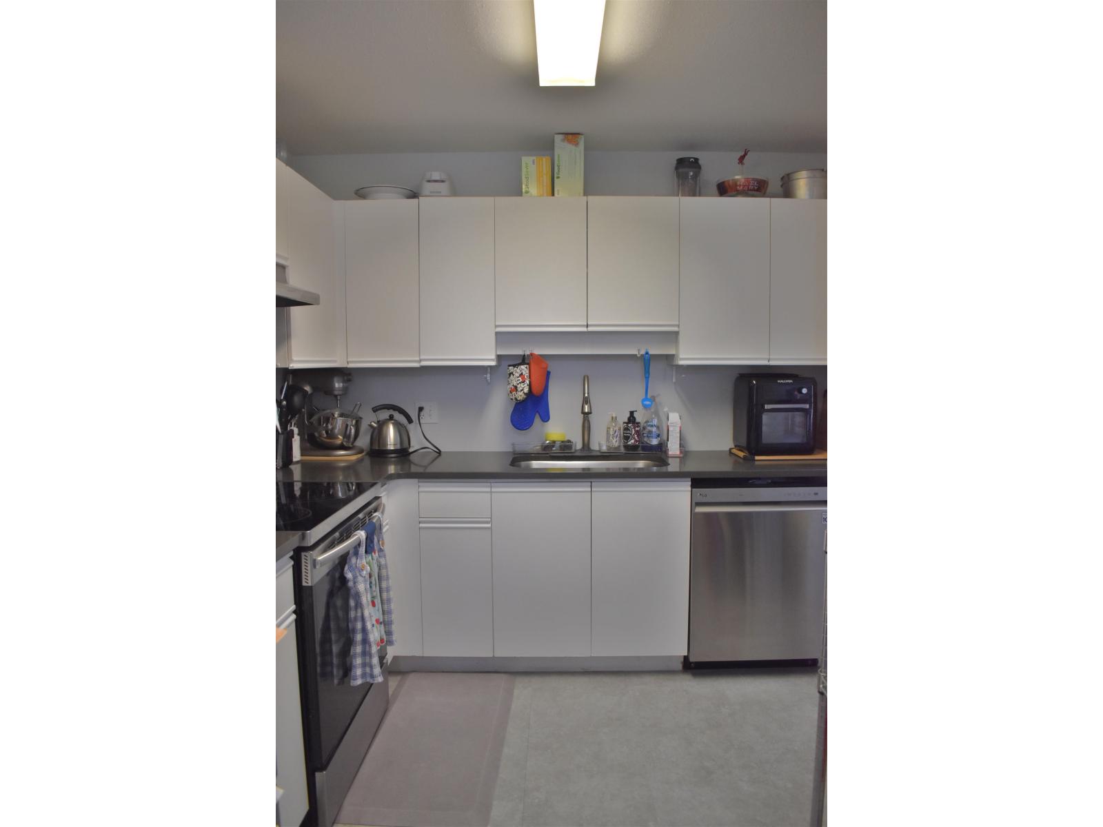402 8537 YOUNG ROAD, Chilliwack Proper South, Chilliwack