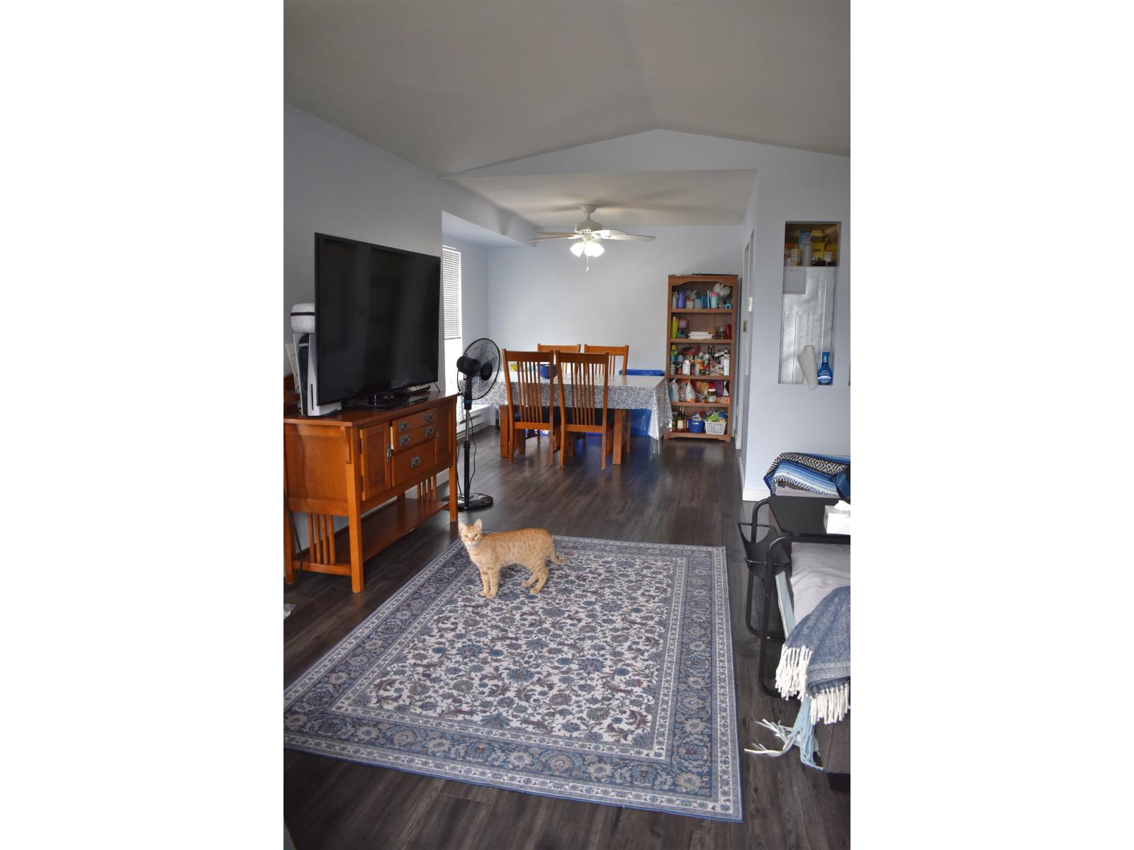 402 8537 YOUNG ROAD, Chilliwack Proper South, Chilliwack