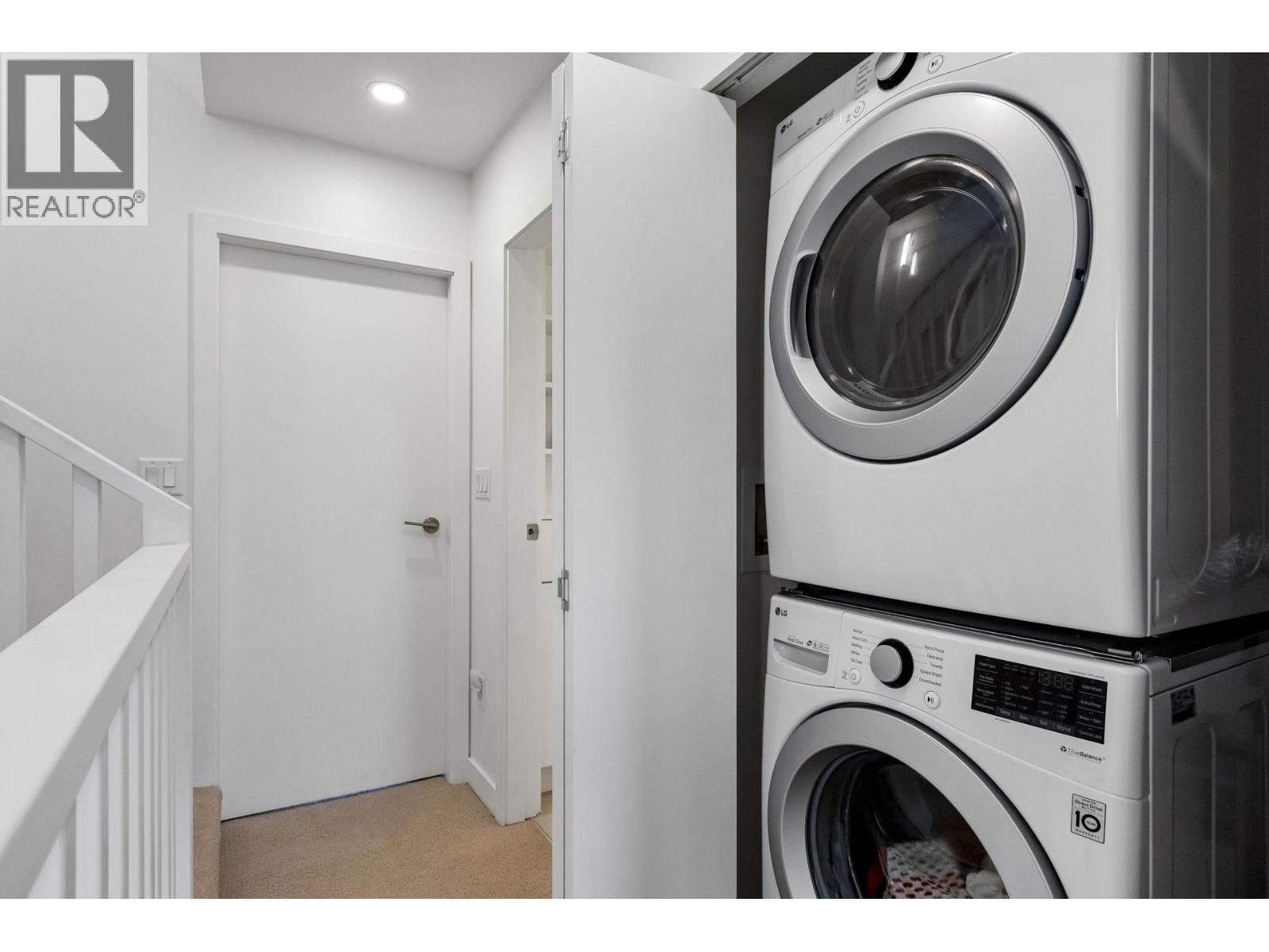 129 649 E 3RD STREET, North Vancouver