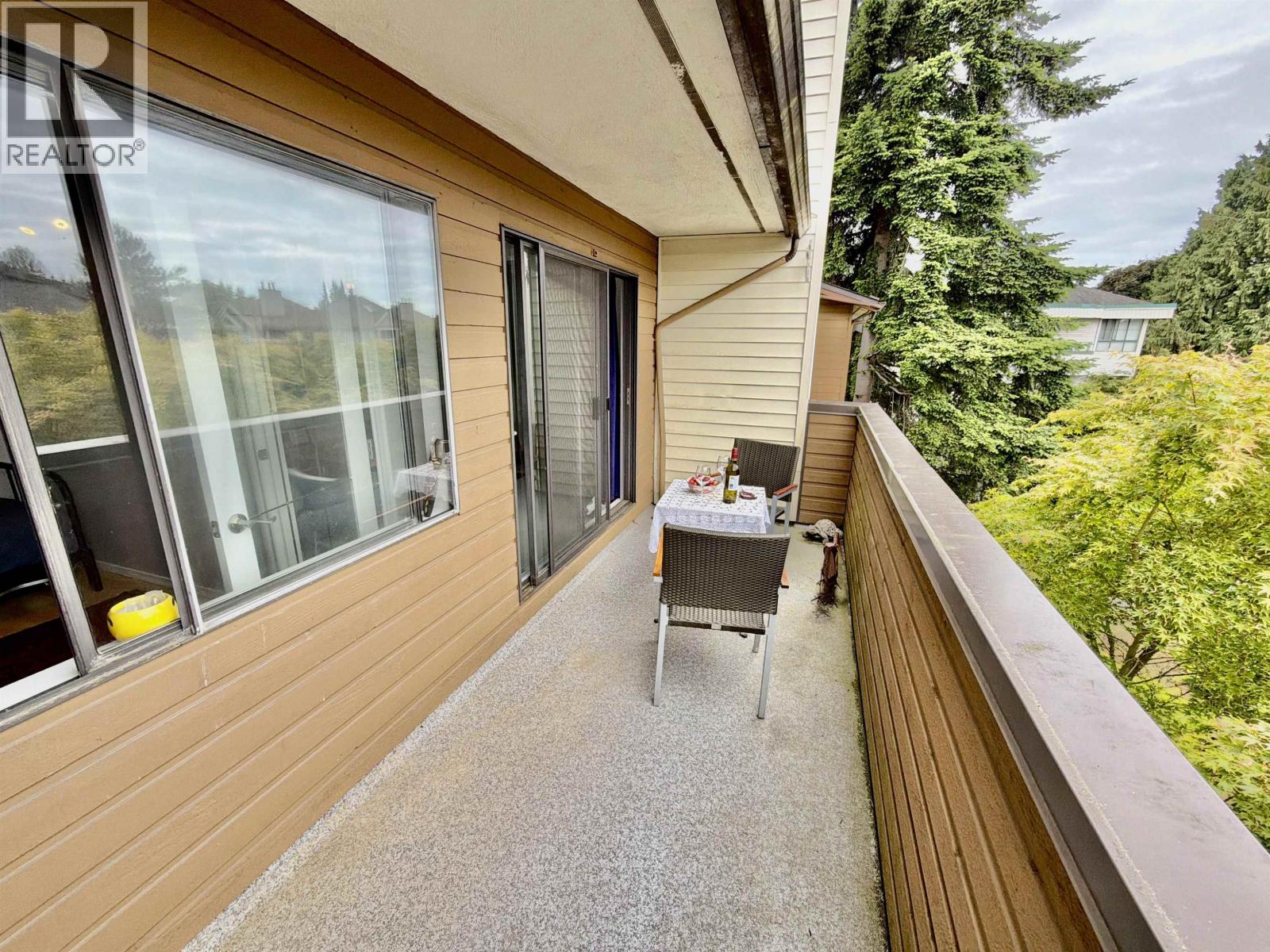 #319-7295 MOFFATT Road, Richmond