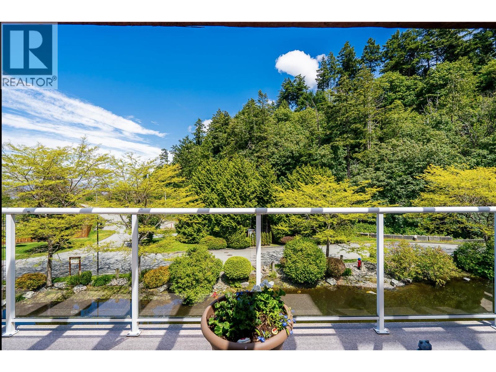 #318-1120 TSATSU SHORES Drive, Delta
