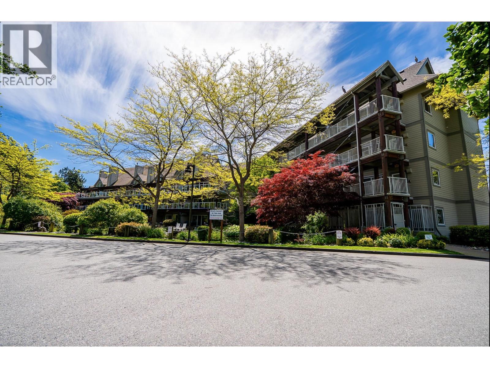 #318-1120 TSATSU SHORES Drive, Delta