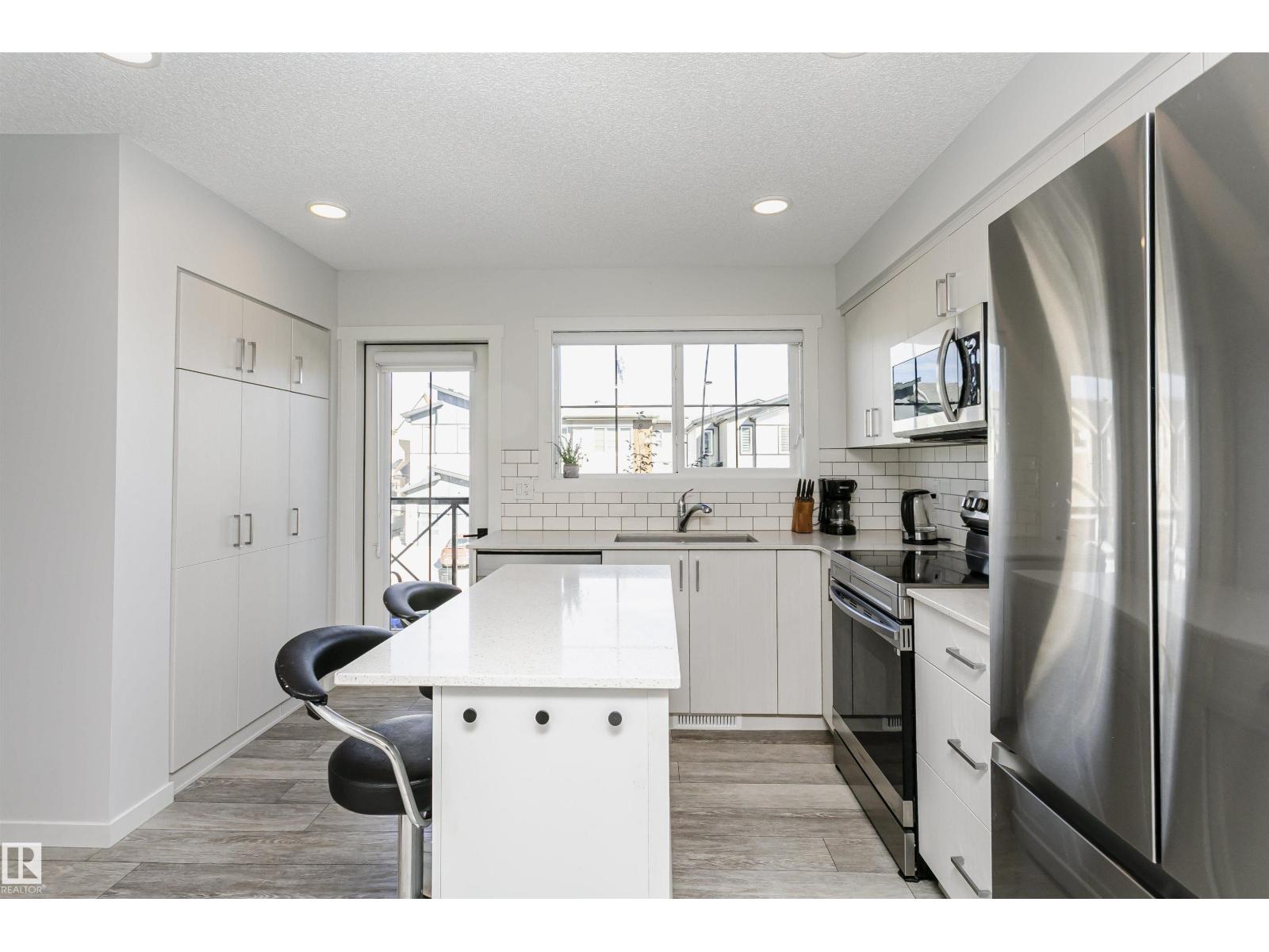 19627 28 AV NW — photo 15
