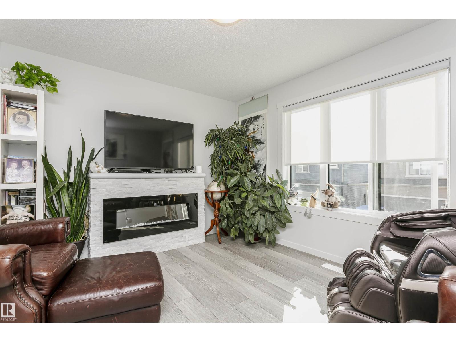 19627 28 AV NW — photo 9