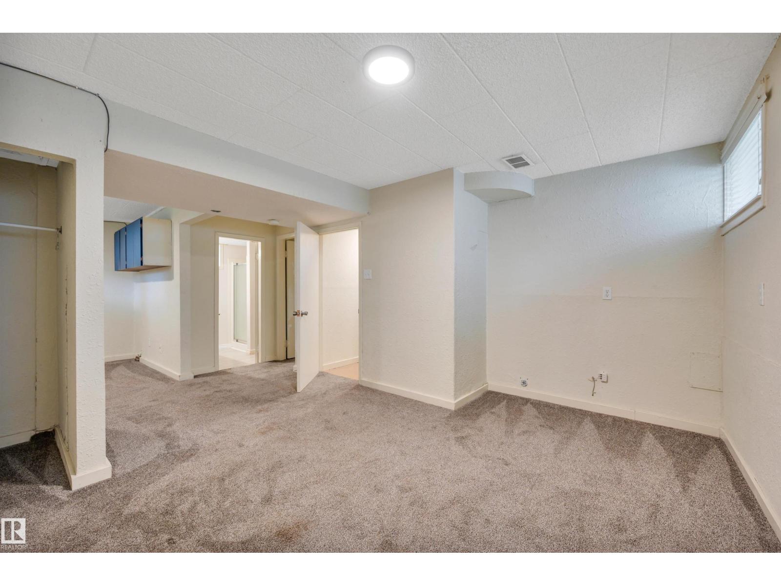 9624 77 AV NW — photo 22