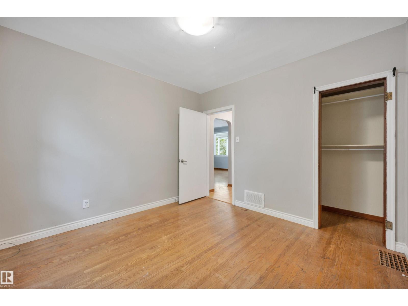 9624 77 AV NW — photo 20