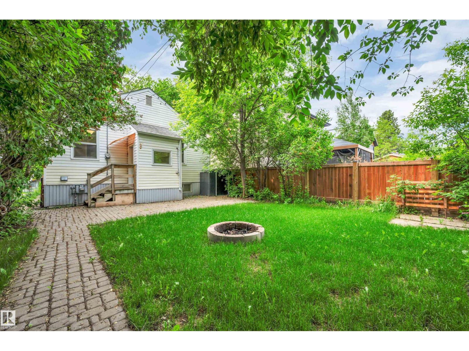 9624 77 AV NW — photo 27