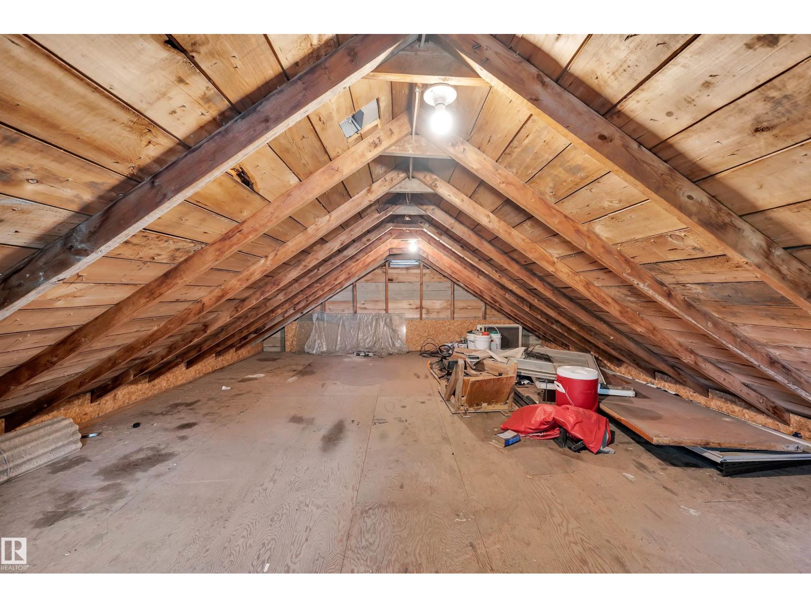 9624 77 AV NW — photo 30