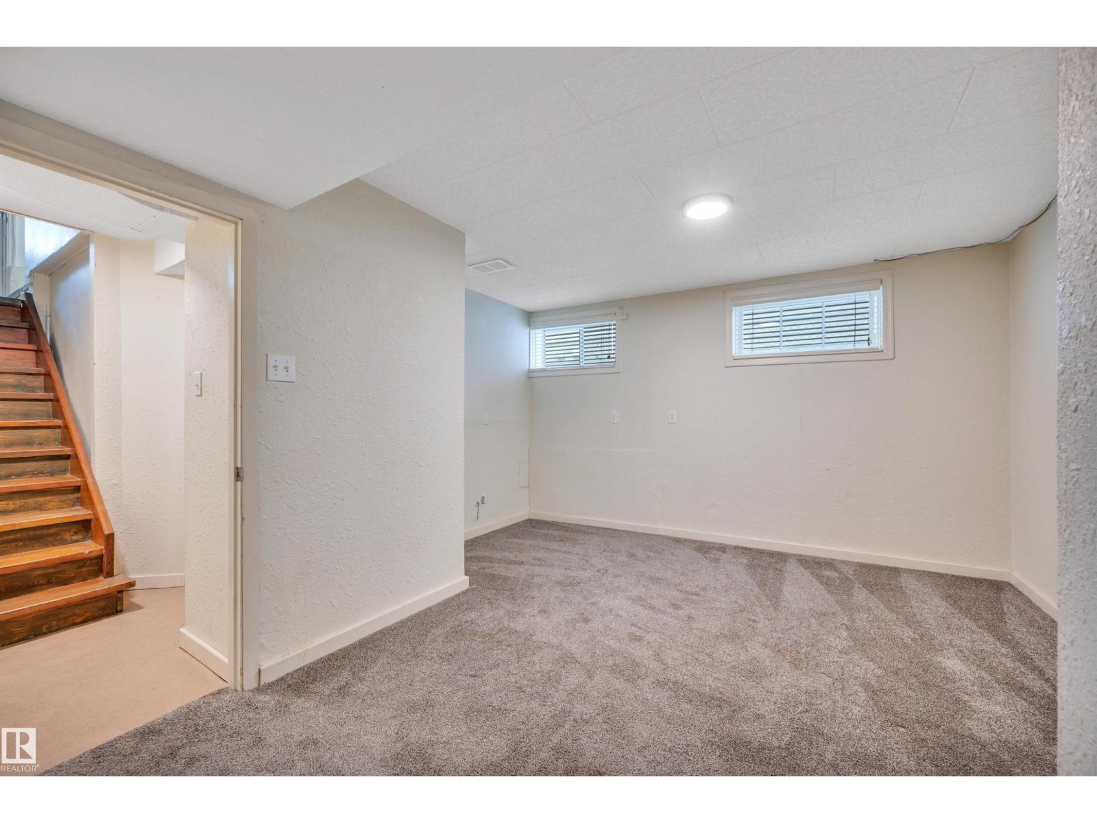 9624 77 AV NW — photo 21
