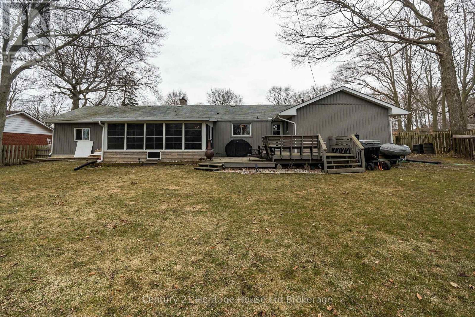3-bedroom home for sale at 93 JAMES AVENUE, Tillsonburg ON · photo 44 of 50