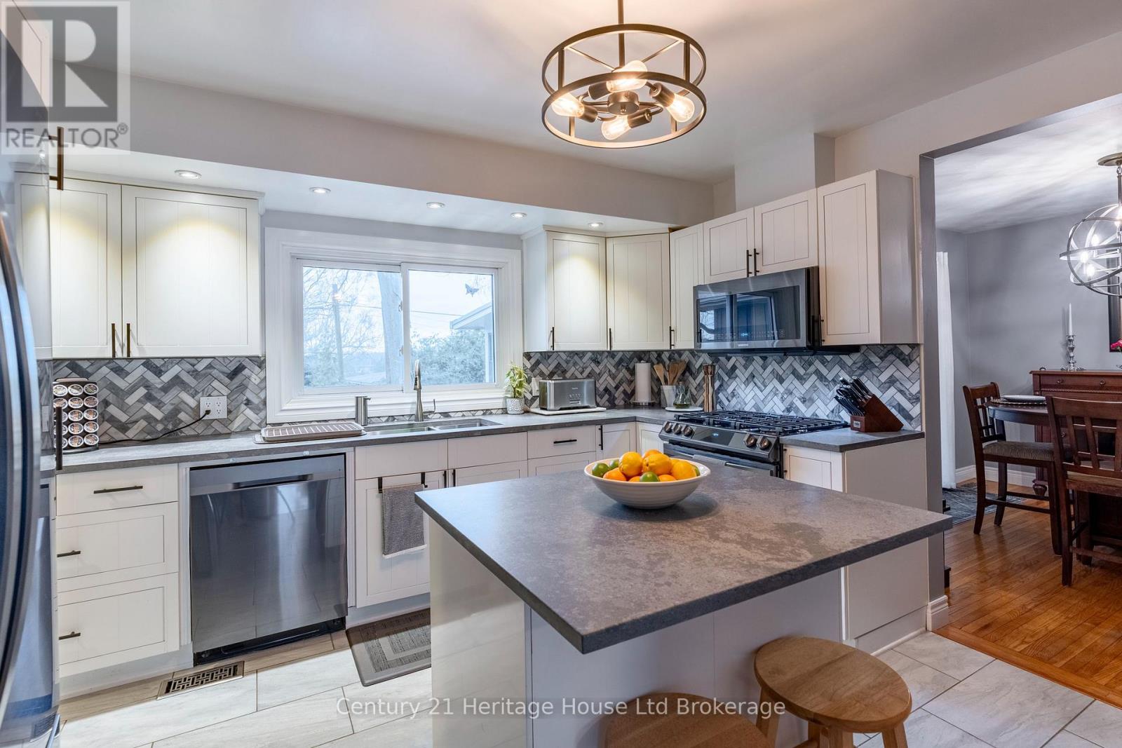 3-bedroom home for sale at 93 JAMES AVENUE, Tillsonburg ON · photo 17 of 50