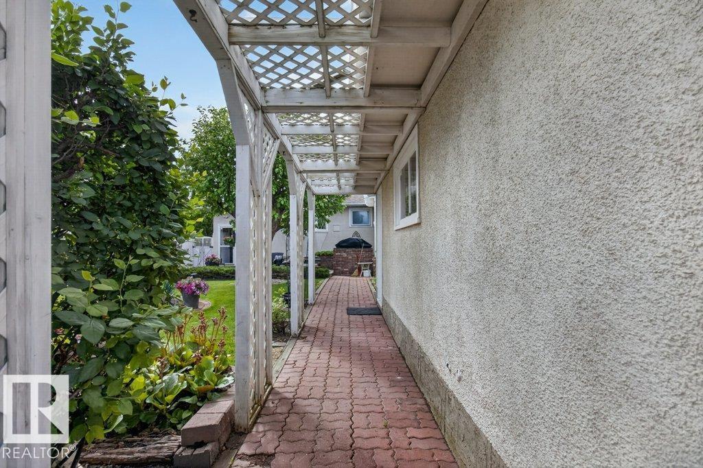 6616 95 AV NW — photo 46