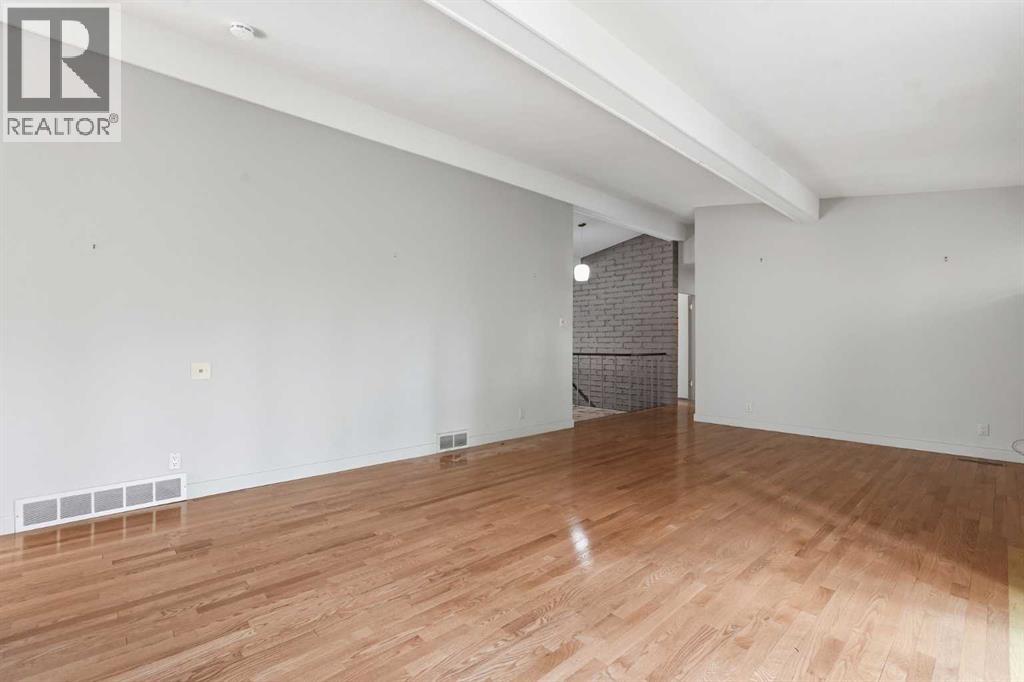 72 Massey Place SW — photo 6