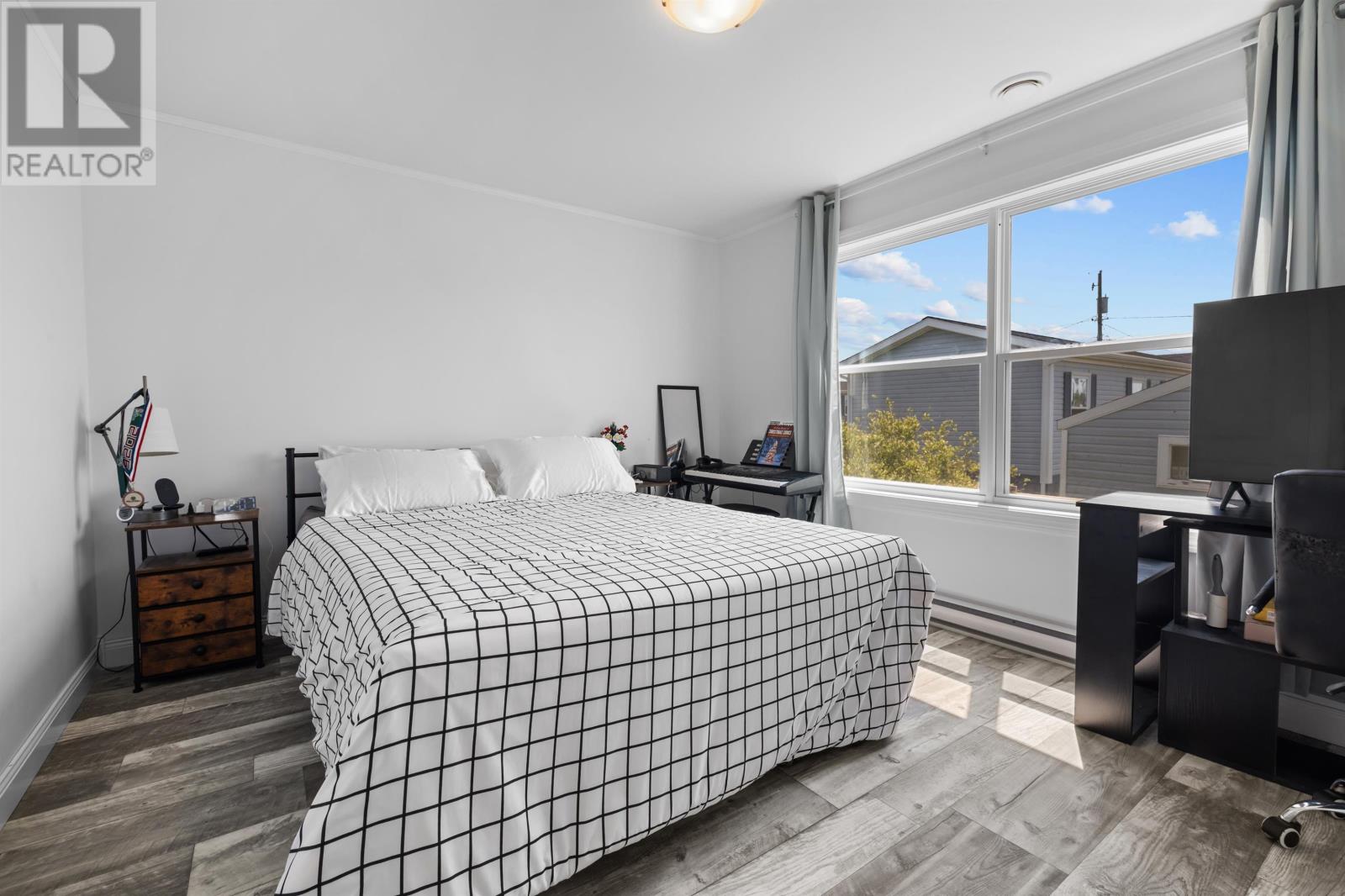 23 Watson Avenue - 26