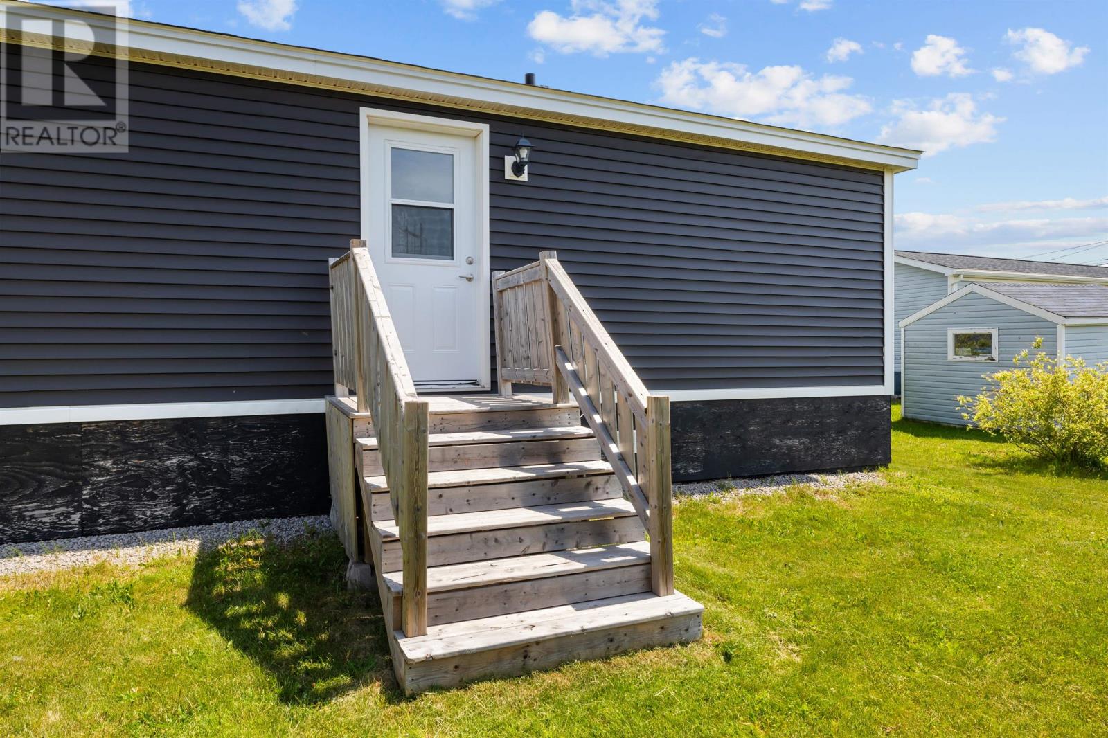 23 Watson Avenue - 30
