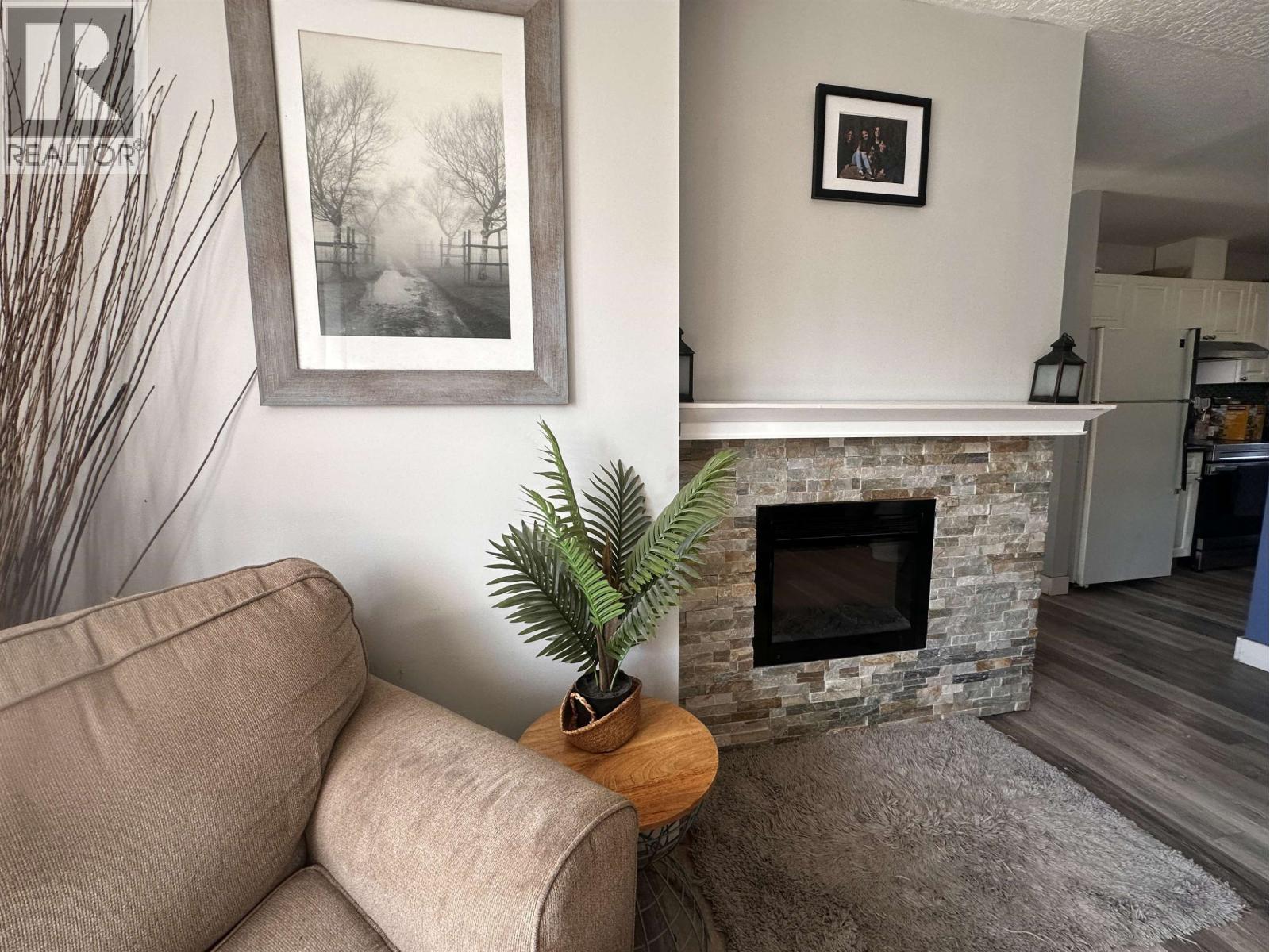 4624 BOUNDARY ROAD - 3