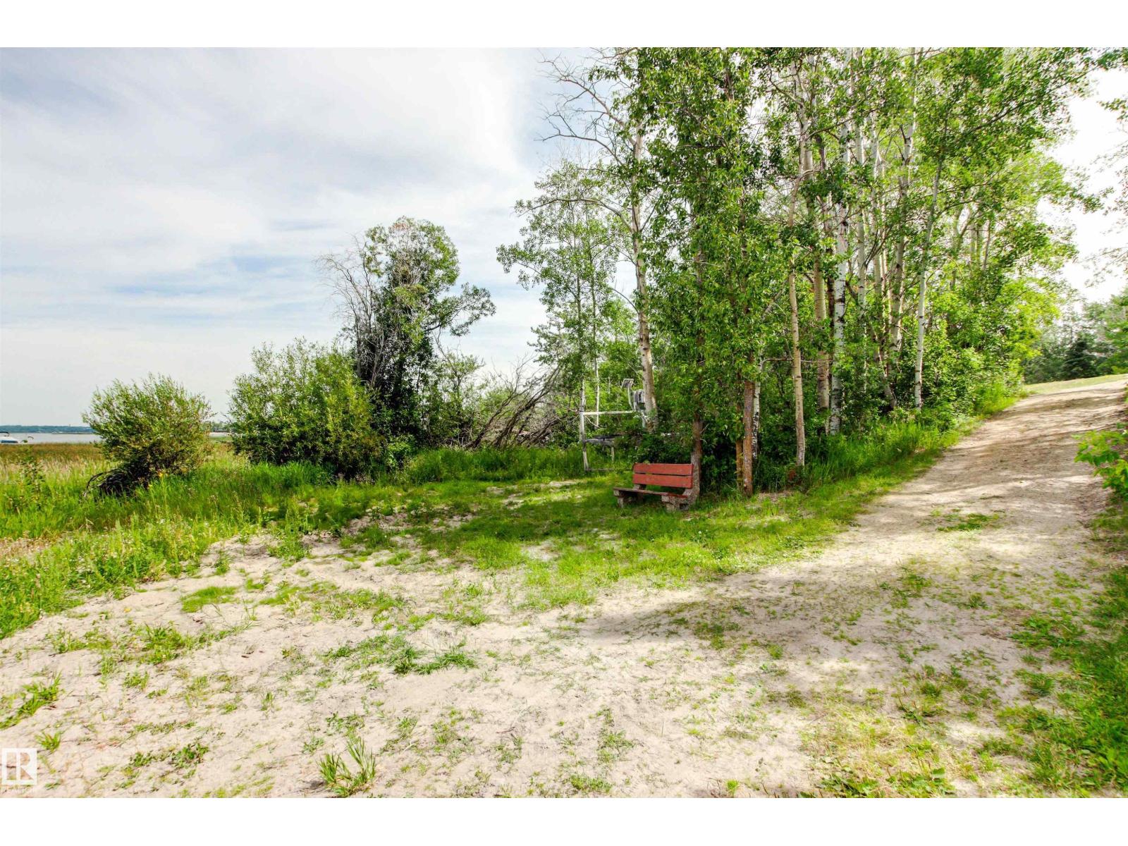 4520 45 ST - 56