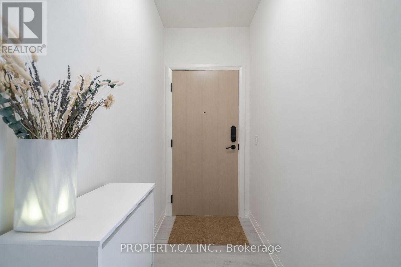 #1702 280 DUNDAS STREET W - 3