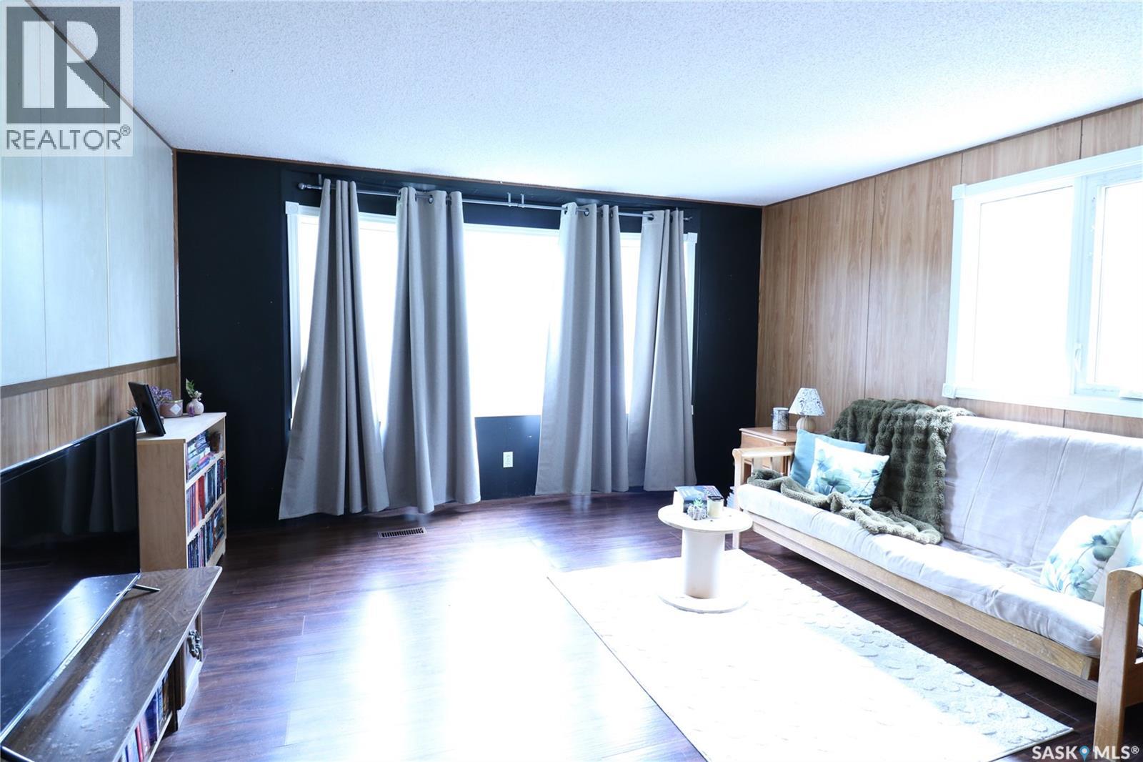 319 4th AVENUE - 5