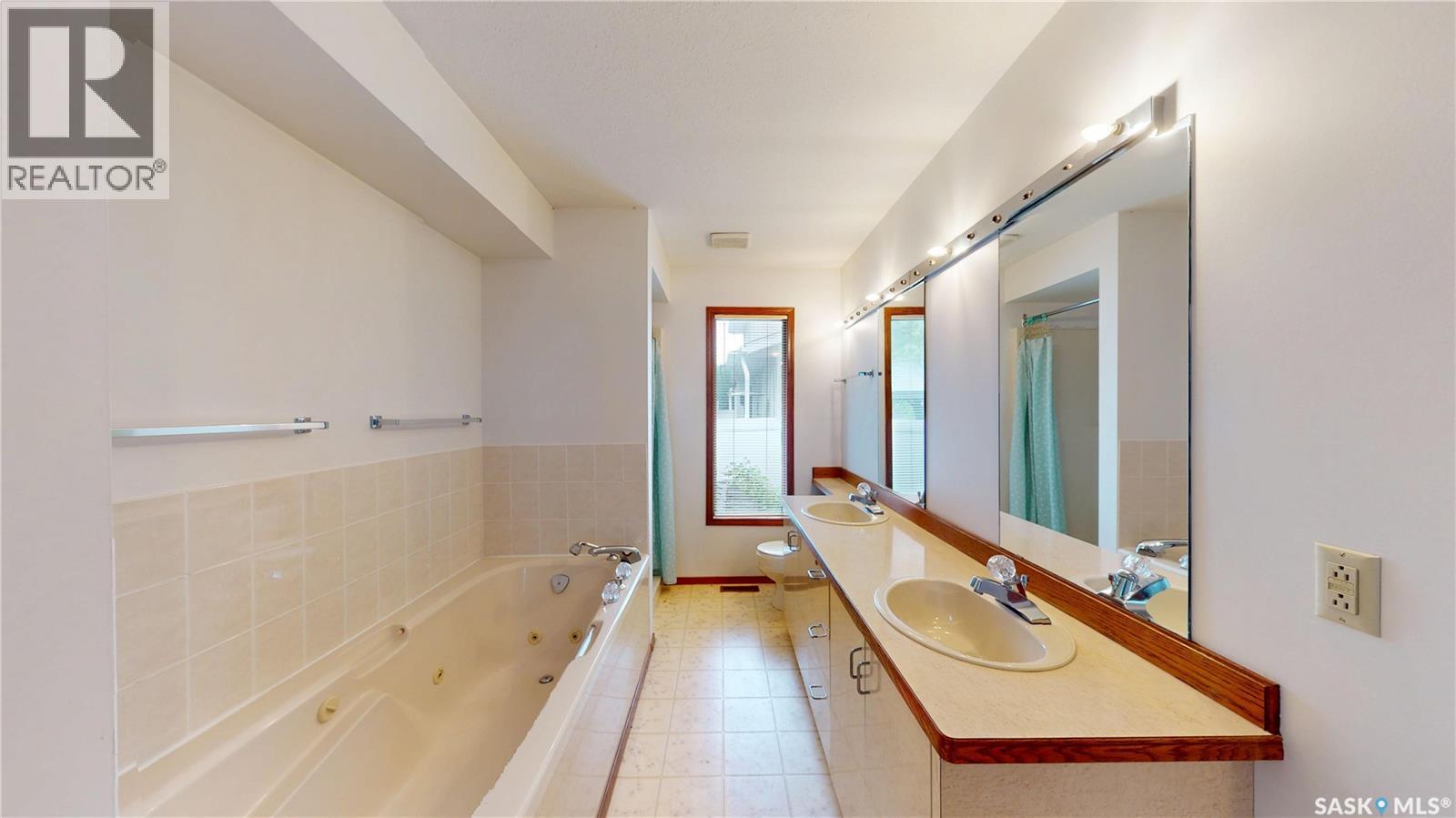 302 Swan LANE — photo 16