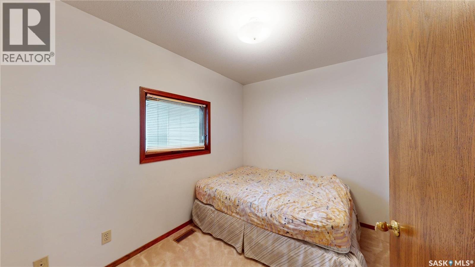 302 Swan LANE — photo 21