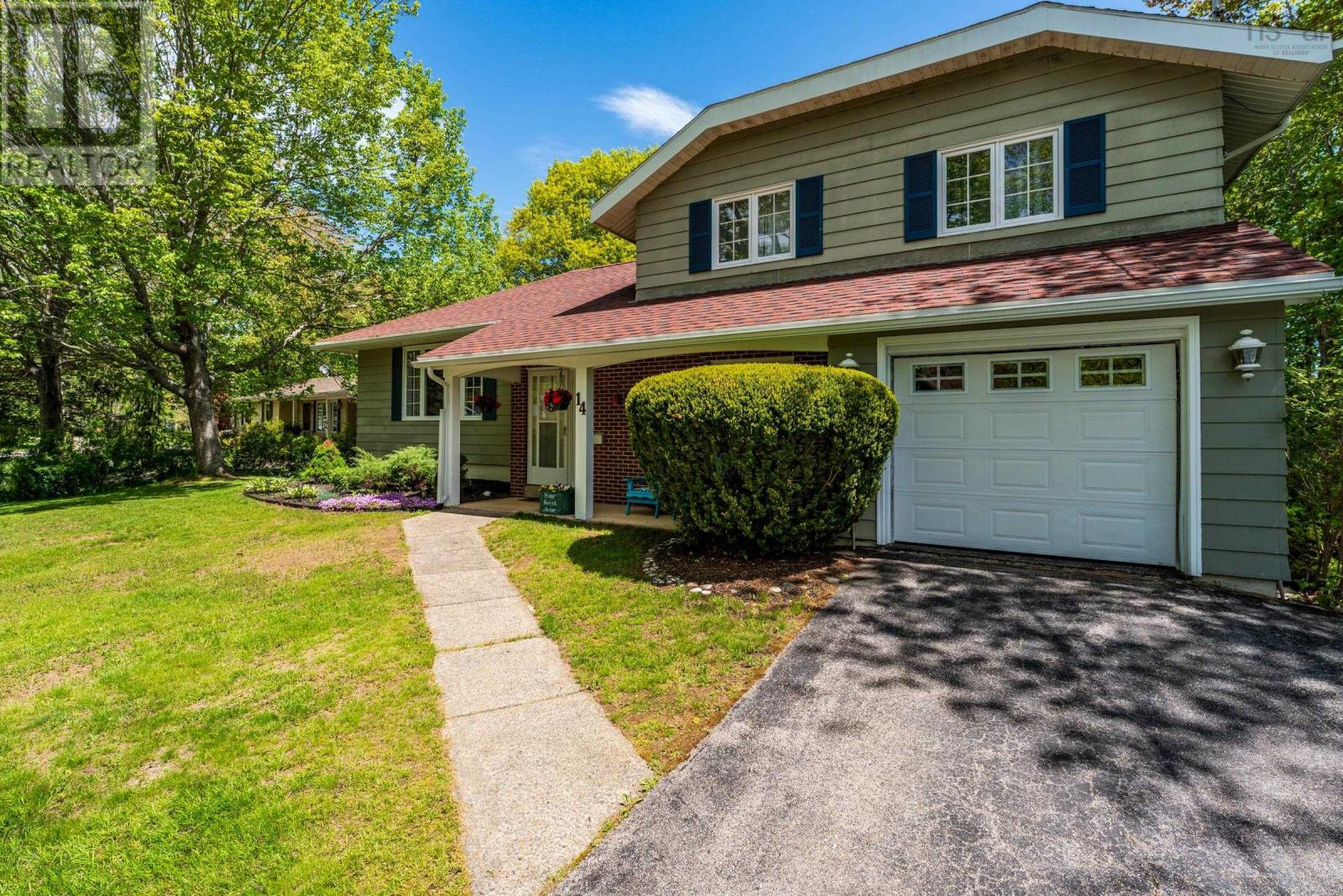 Property 2 of 49 of 14 Oakland Drive